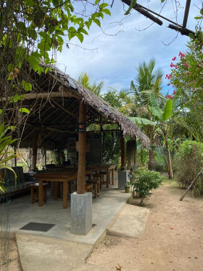 The Dale Mirissa Hotel Exterior foto